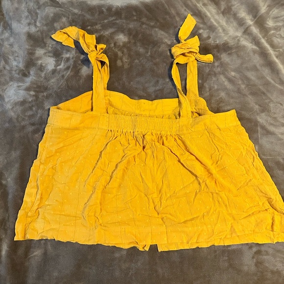 Rose & Olive Bow Strap Tank Top - Picture 3 of 8